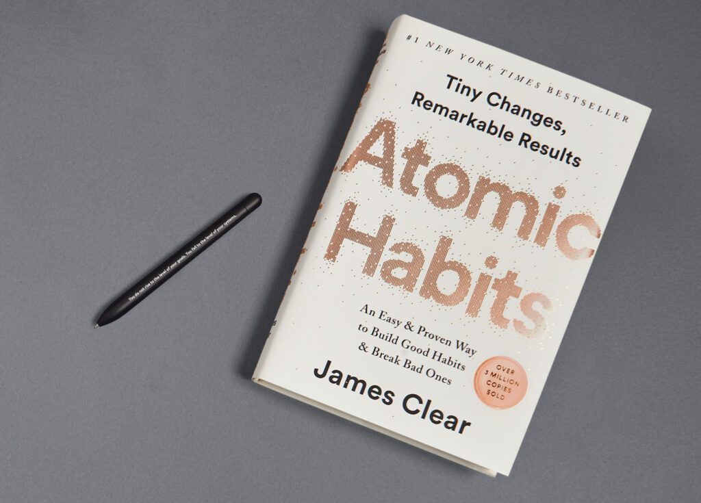 ✨TOP 8 Sách Gen Z Nên Đọc Để Phát Triển Bản Thân✨ % atomic habits squire05 2400x1722 1