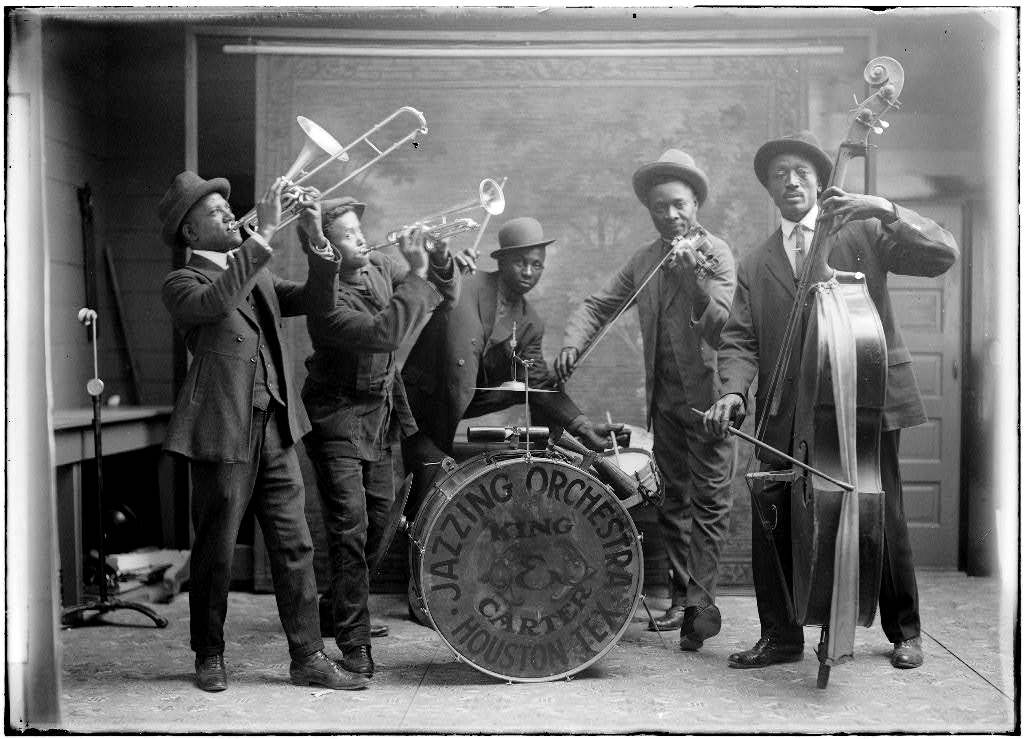 "Gatsby Vĩ Đại": Khi Giấc Mơ Mỹ Rực Rỡ Hóa Thành Tro Tàn Bên Bờ Vịnh West Egg % jazz age